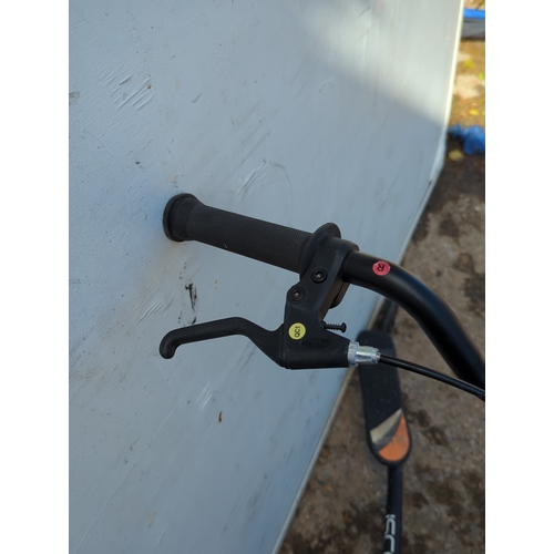 71 - iScoot Pro Scooter