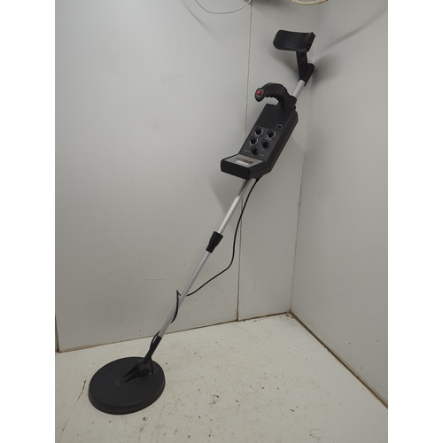 143 - Visua VSPROMD Metal Detector