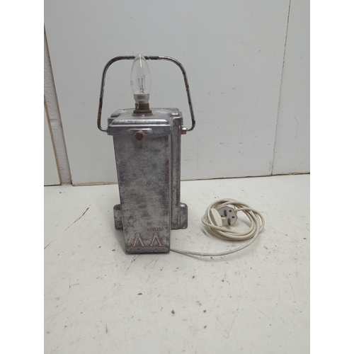 204 - Wolseley Scorpion Electric Fence Energiser Lamp