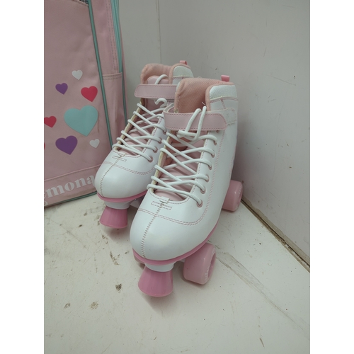 151 - LMNADE Stars/Hearts/Flowers Roller Skates with Bag