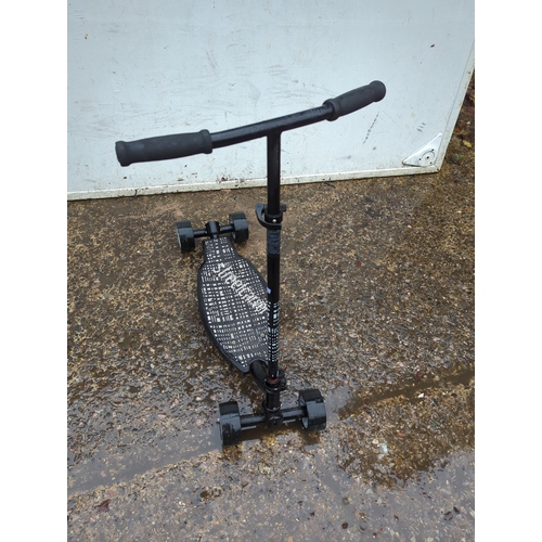 157 - Street Surfing waveboard with handle