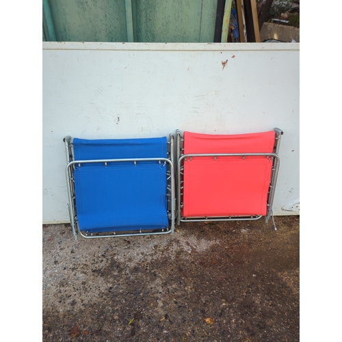 249 - Set of 2 Folding Sun Loungers