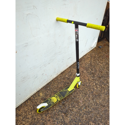 337 - Zinc Detour Scooter