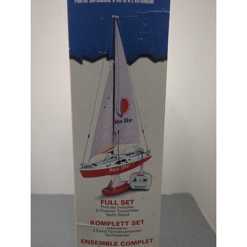 Ripmax Sea Lite 1:25 Scale Model Boat