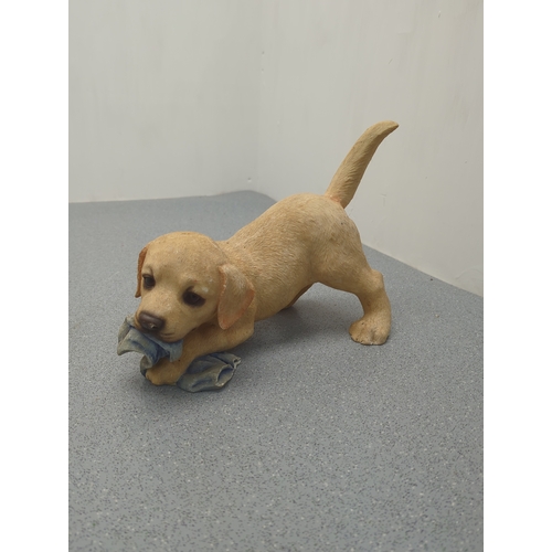 1867 - Dog Figurine Chewing Cloth