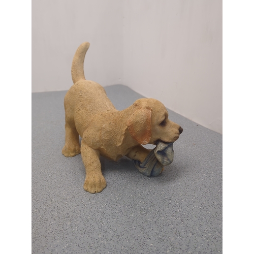 1867 - Dog Figurine Chewing Cloth