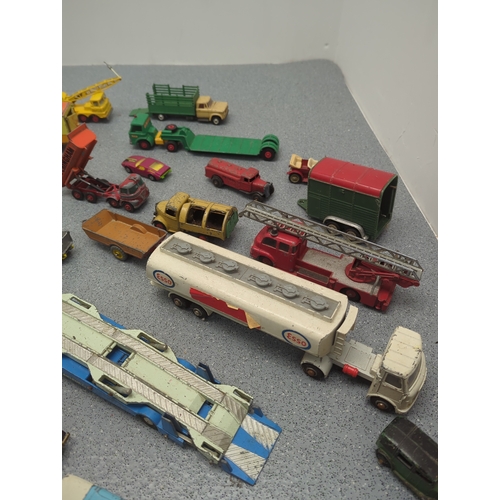 1892 - Lot of Dinky Toys Diecast Vehicles