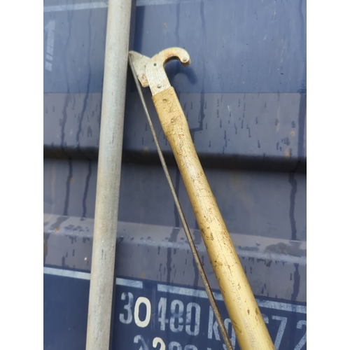 119 - Streamline Telescopic Saw With Hook