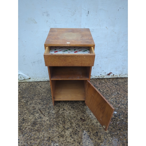 465 - Oak Cabinet with Drawer and Door