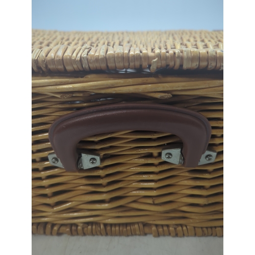 239 - Brookes Baskets Wicker Picnic Hamper