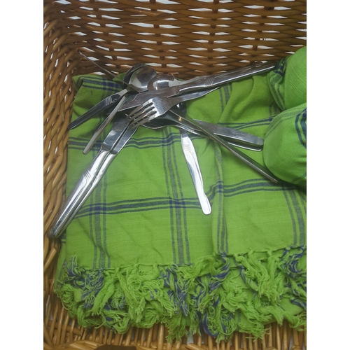 239 - Brookes Baskets Wicker Picnic Hamper