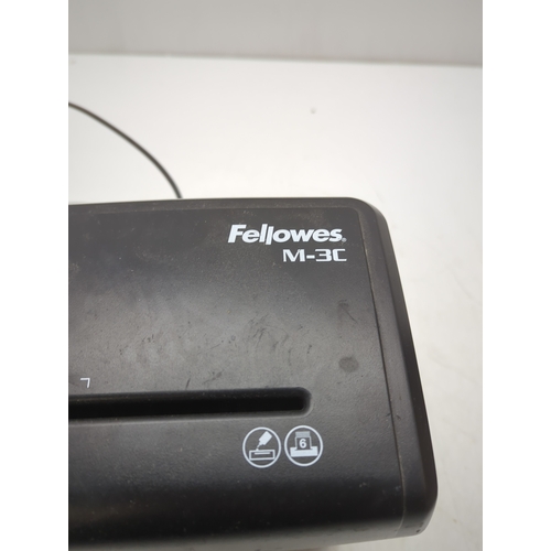 1440 - Fellowes M-3C Shredder