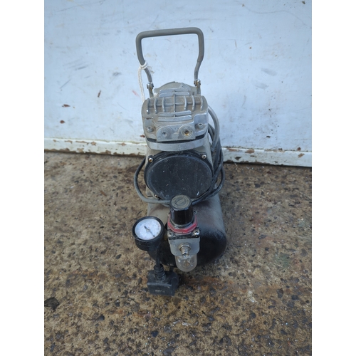 1736 - Fensda FD-186 Air Compressor