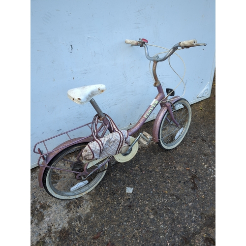 174 - Vintage Clover Bicycle