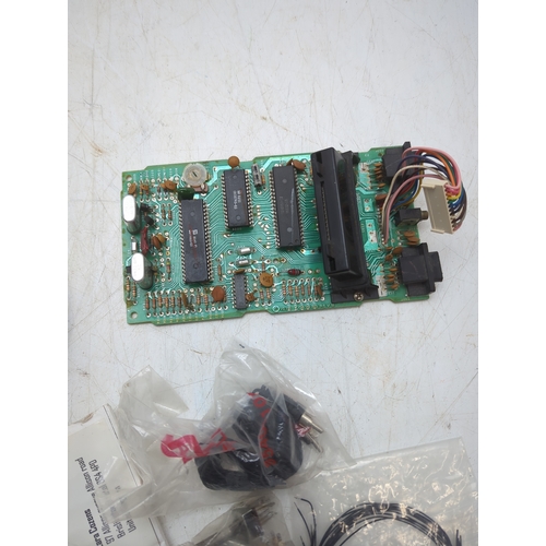 1346 - Selection of Atari 2600 Electronics Components and Cables