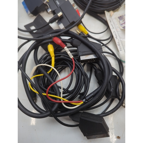 1346 - Selection of Atari 2600 Electronics Components and Cables