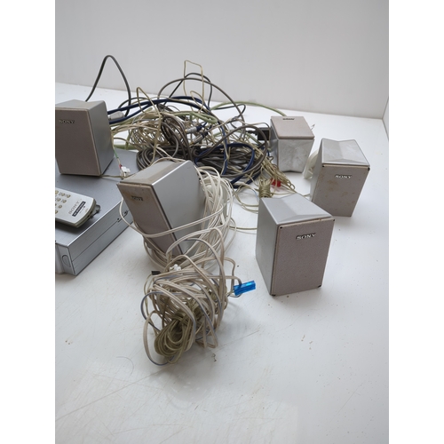 1358 - Sony NN-ES7ESA Sound System