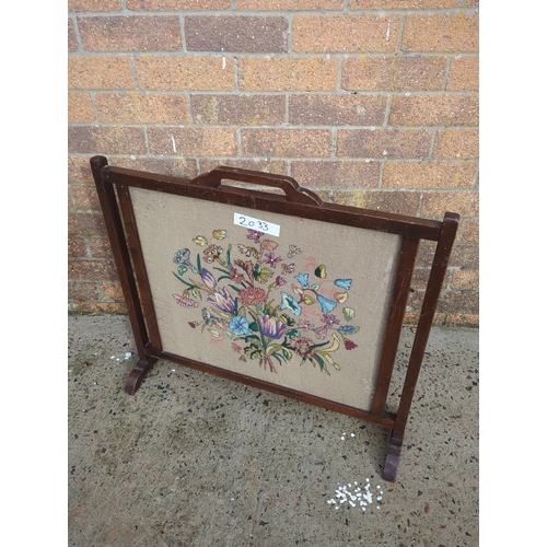 414 - Embroidered fire screen