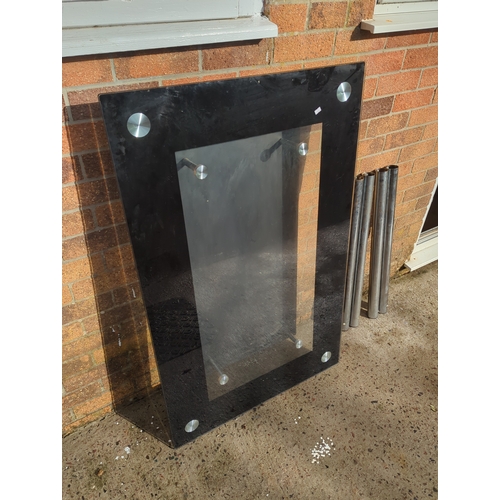 415 - Glass Tabletop with Metal Legs