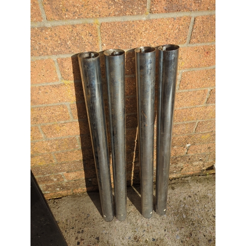 415 - Glass Tabletop with Metal Legs