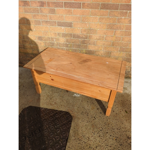 416 - Pine Coffee Table