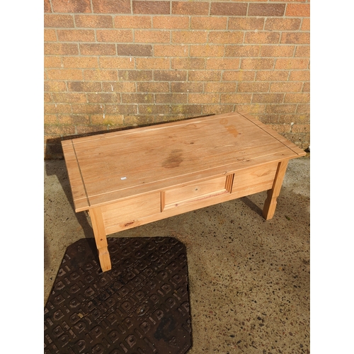 416 - Pine Coffee Table