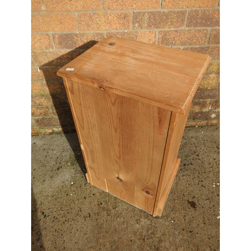 418 - Pine Bedside Cabinet