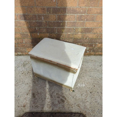 434 - Cream Patterned Storage Box