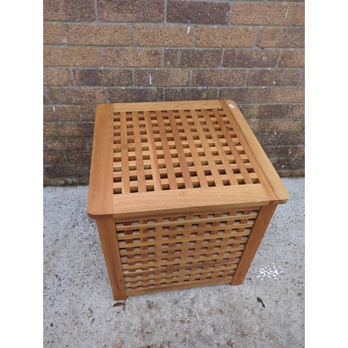 442 - Oak Lattice Storage Box
