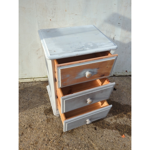 453 - Pine Chest of Drawers