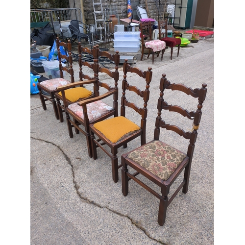 602 - Lot of 5 Decorative Dining Oak Chairs