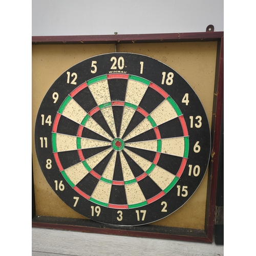206 - Winmau Dartboard Cabinet Set