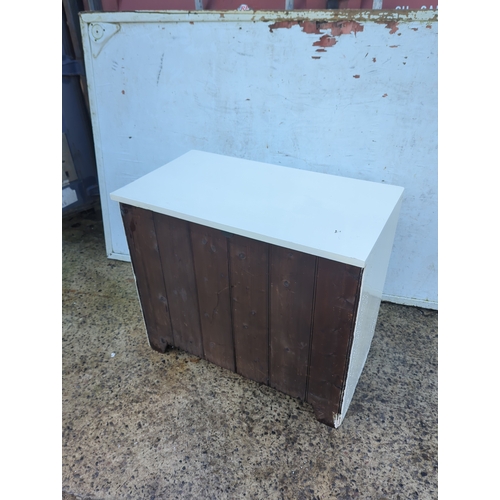 526 - White Chest of Drawers