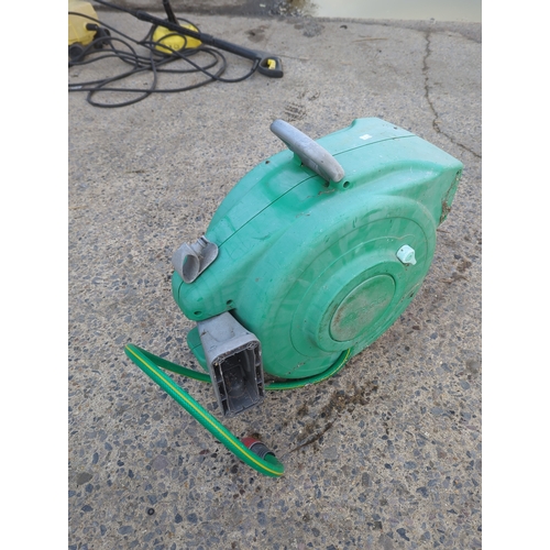 60 - Hozelock Hose Reel