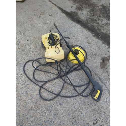 61 - Karcher K 2.20 Pressure Washer