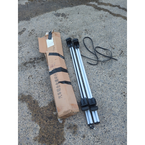 87 - Aluminium Roof Racks