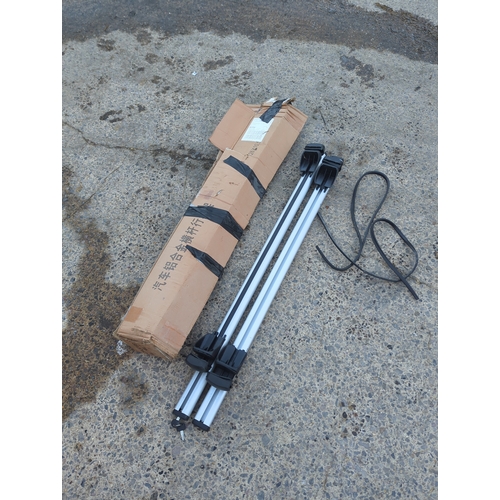 87 - Aluminium Roof Racks