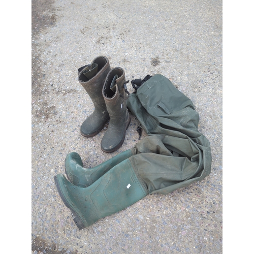 91 - Bundle of Waders and Wellies
