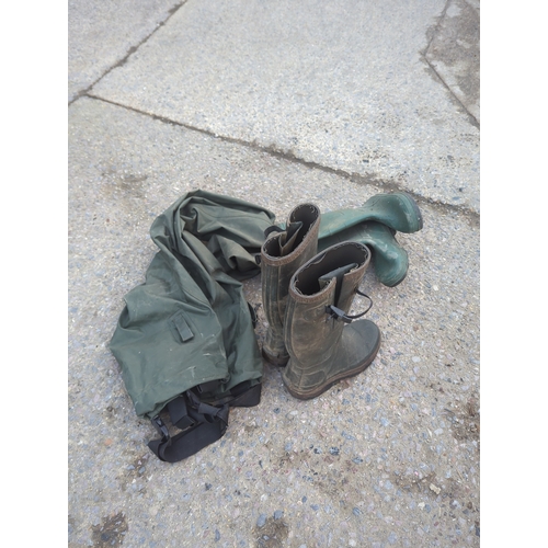 91 - Bundle of Waders and Wellies