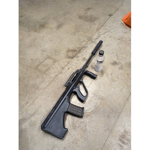 180 - Black BB Rifle With BB's