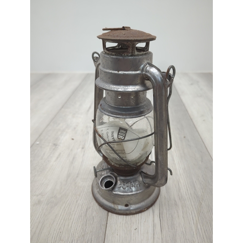 10 - Hurricane Lamp No. 236
