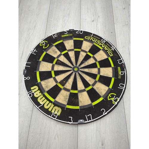 14 - Winmau Diamond Plus Dartboard with Surround