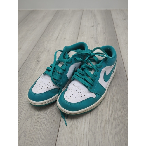1881 - Nike Air Jordan 1 Emerald