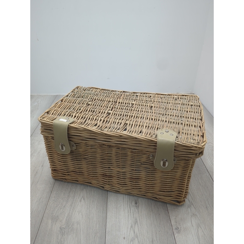 19 - Wicker Picnic Hamper with Tableware