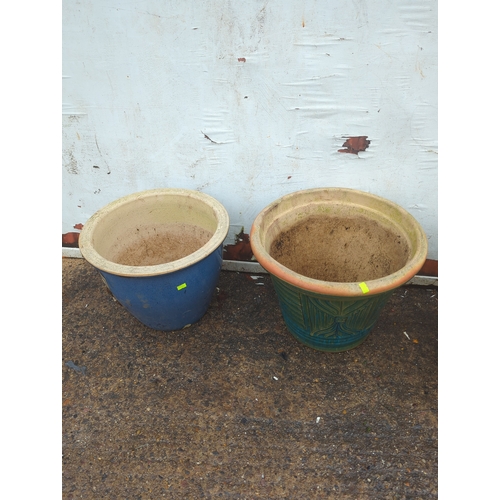 29 - Lot of 4 Ceramic Plant Pots