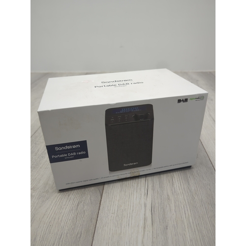 1211 - Sandstrom SFPDAB17 Portable DAB Radio