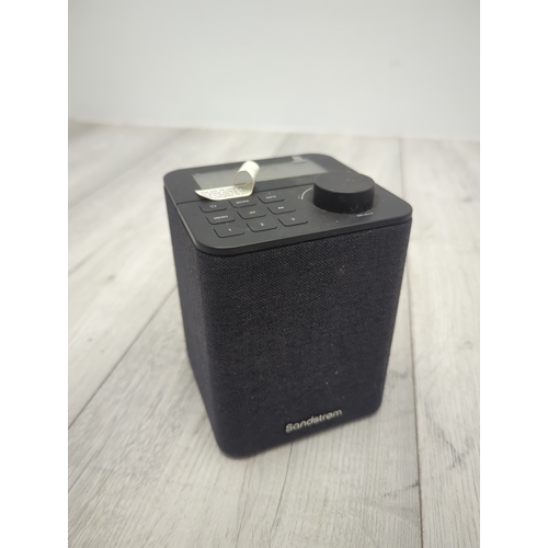 1211 - Sandstrom SFPDAB17 Portable DAB Radio