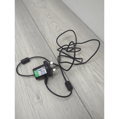 1211 - Sandstrom SFPDAB17 Portable DAB Radio
