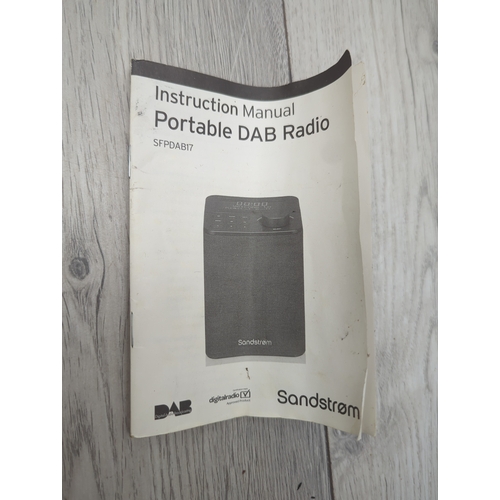 1211 - Sandstrom SFPDAB17 Portable DAB Radio