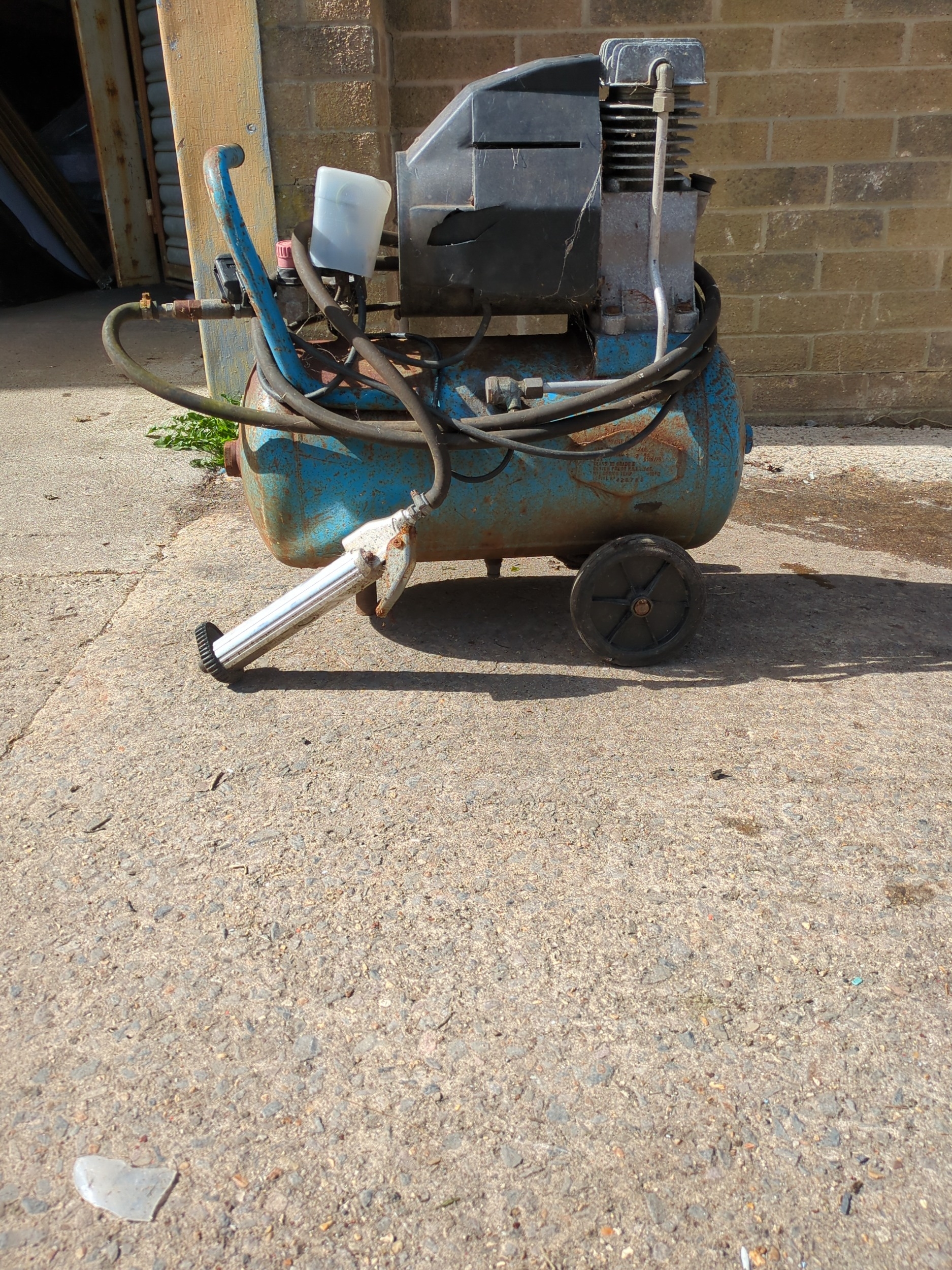Popular Airmaster 825 Air Compressor